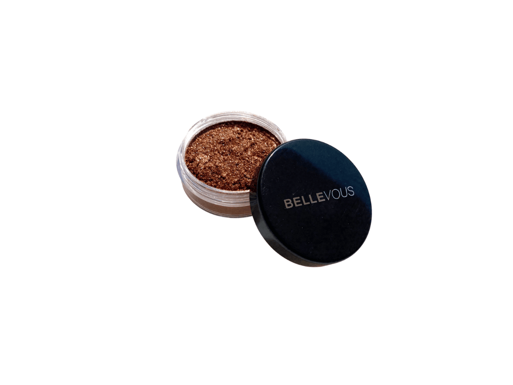 Starstruck  A shimmering loose highlighter in powder form is highly reflective with iridescent pearls that provides an intense sparkle payoff. Easy to blend and a little goes a long  For Medium - Dark Skin Tones  Golden Shimmer